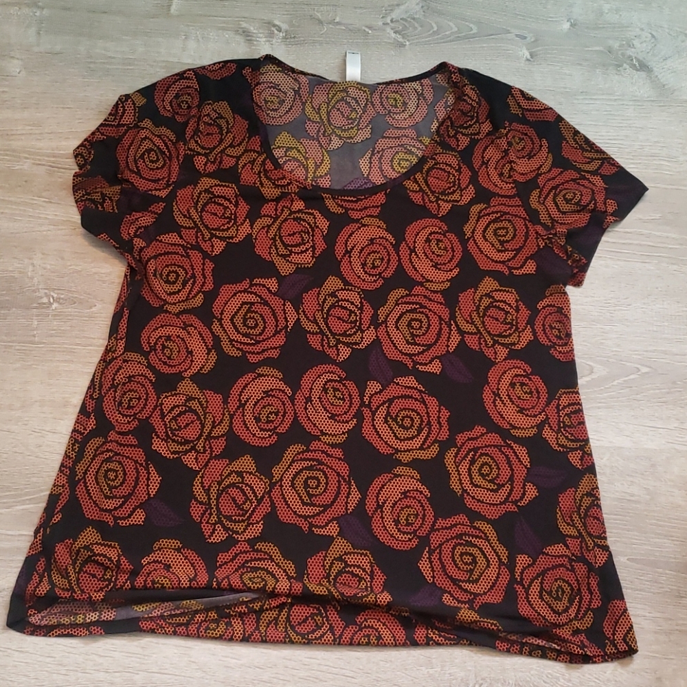 Lularoe Classic Tee